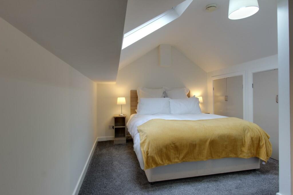 Flat 4 Bedroom