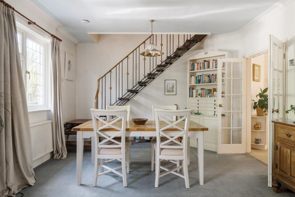 1295786-21-682b65...