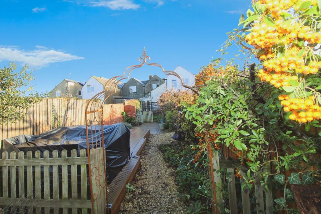 Rear Middle Section Garden