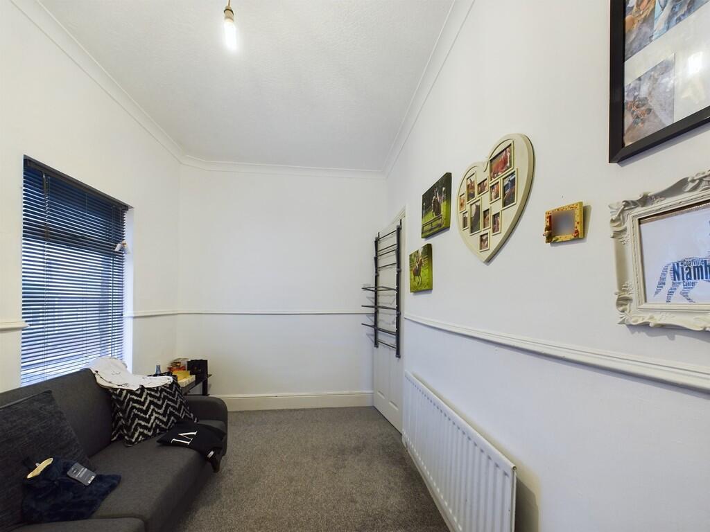 CAM01835G0-PR0153...