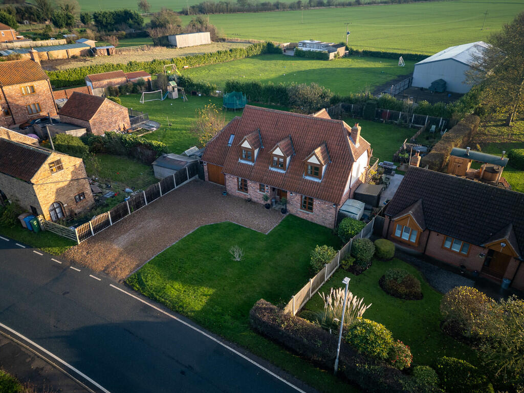 Main Street, Whitgift, DN14 8HL