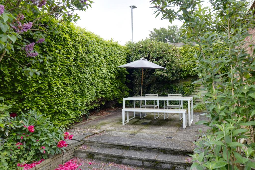 Garden b