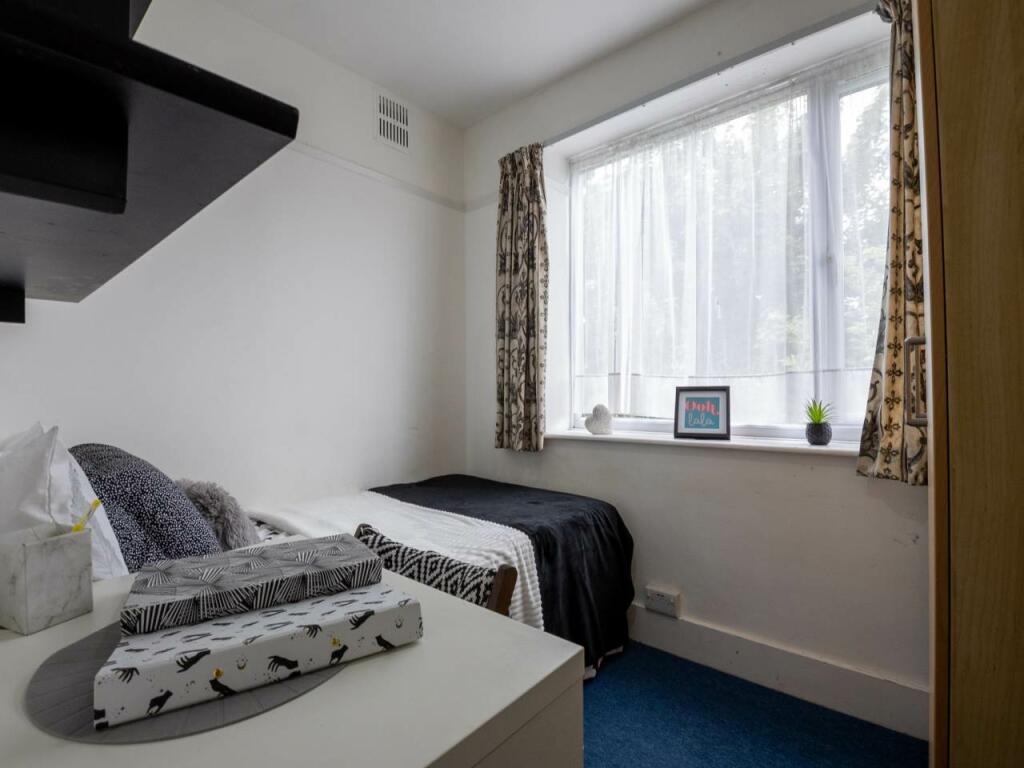 29_St_Martins_Canter