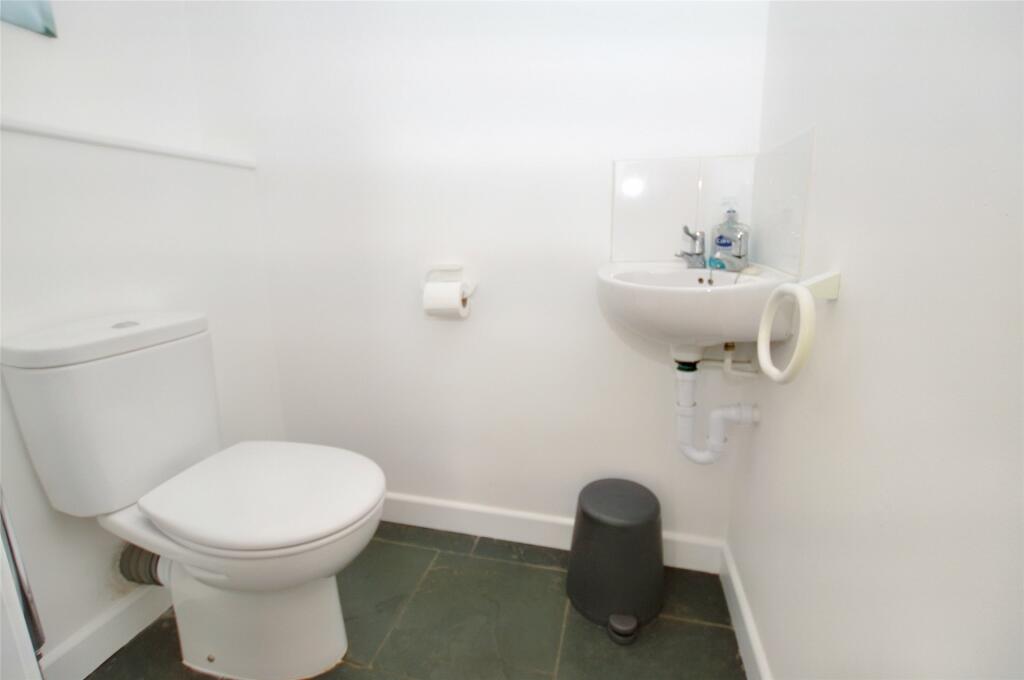 GF WC