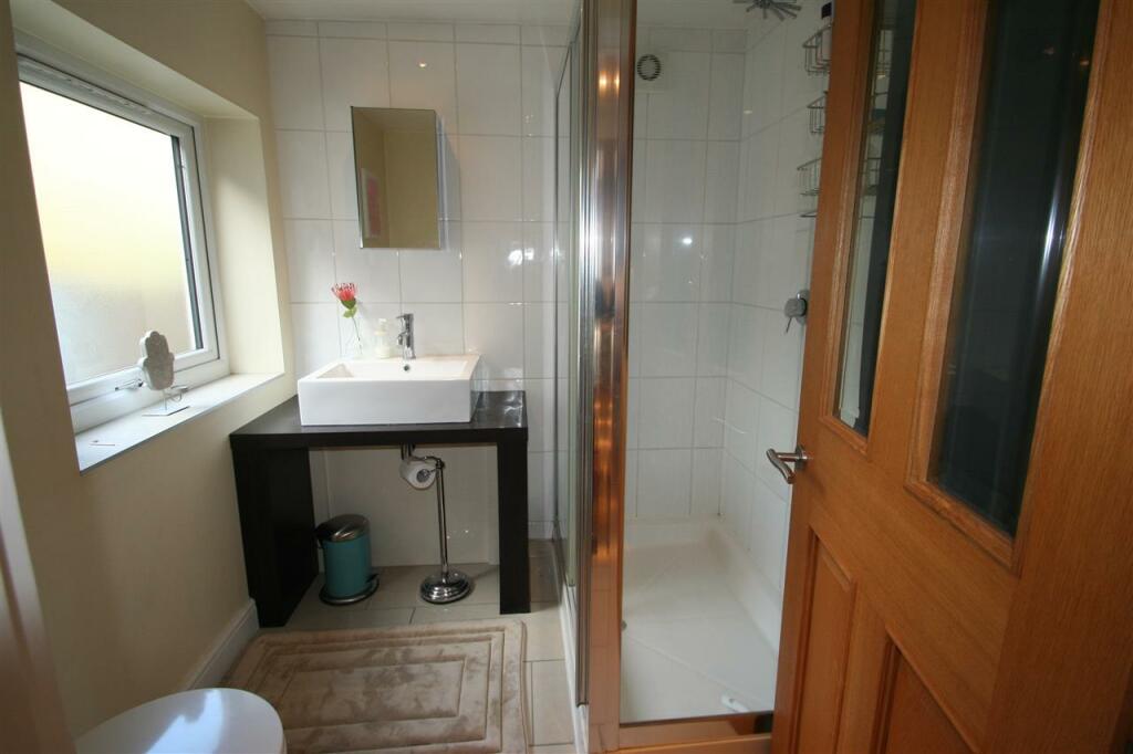 Shower Room/Wc