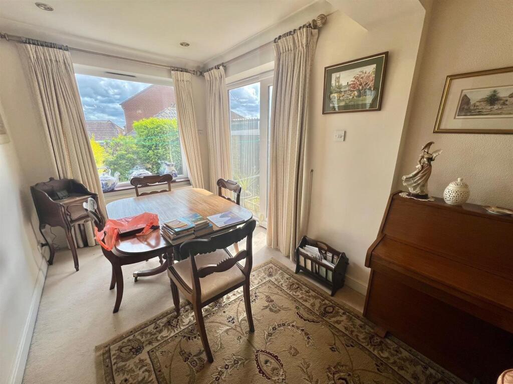 Bramleys Estate Agents - Mount Avenue - Outlane (2