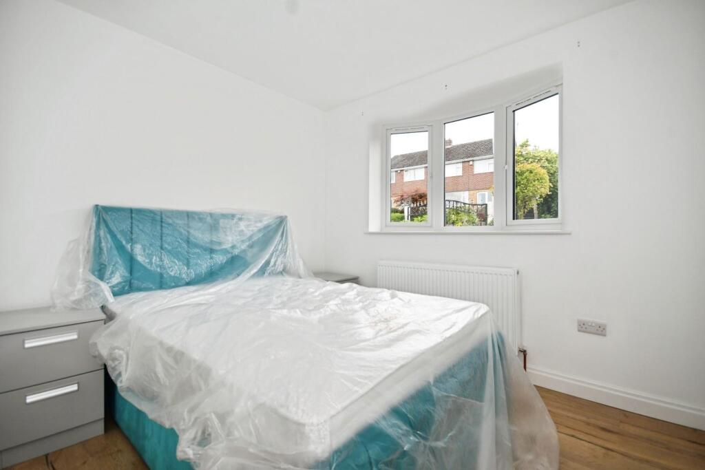 22 BEDROOM 3.jpg