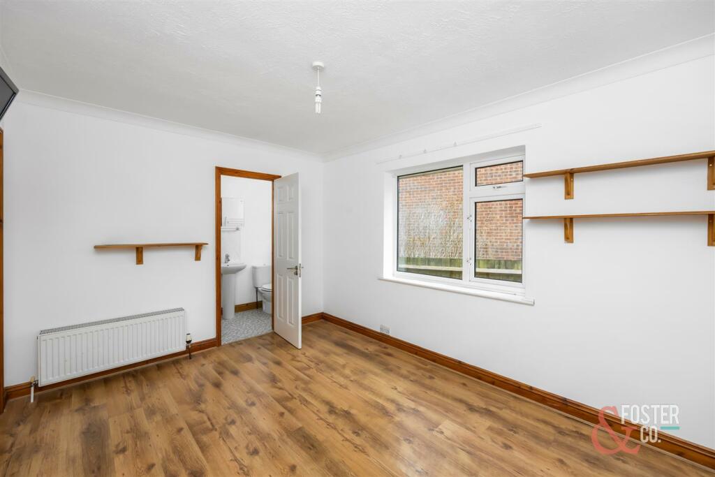 Sandringham Drive, 38_005.jpg