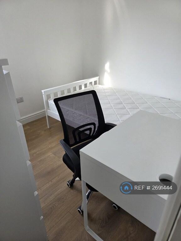 Double Bedrooms With New Matching 