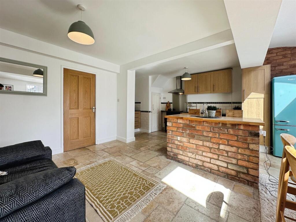 d297c341-C-4D05-B9C0-052FD5D2952B-9201-000002914D2