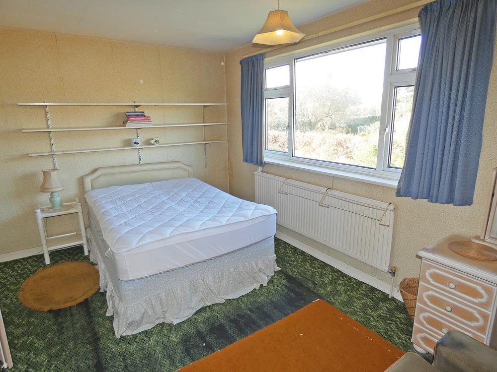 2283bed2.jpg