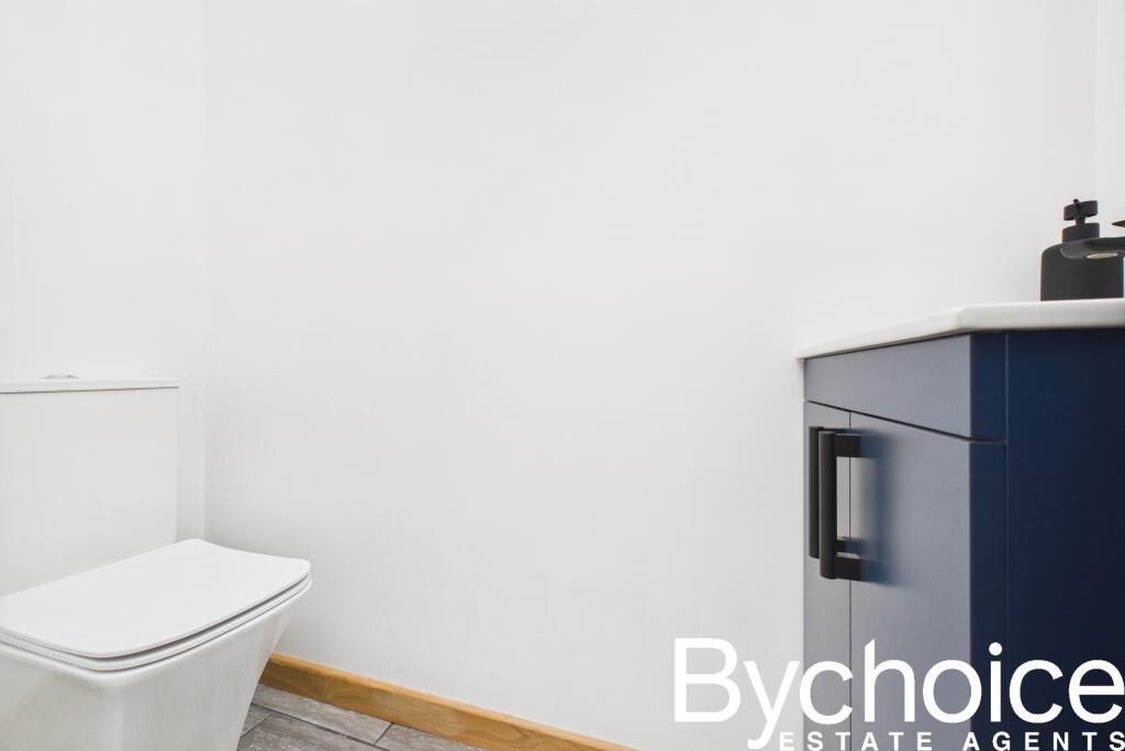 CAM05454G0-PR0022-STILL002