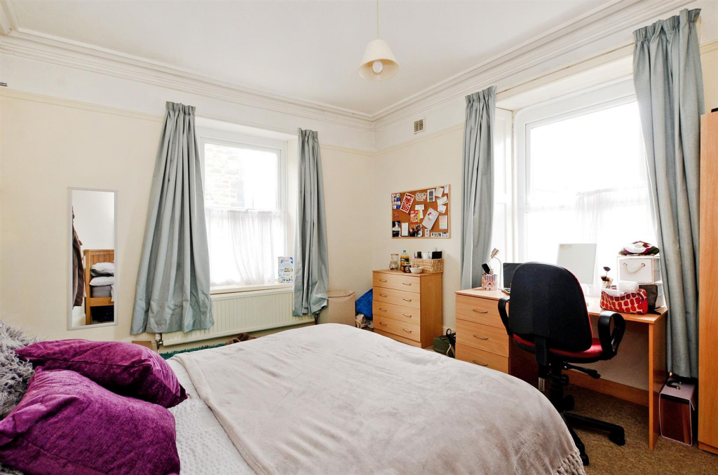 Whitham 167 Room 1 pic 2.png