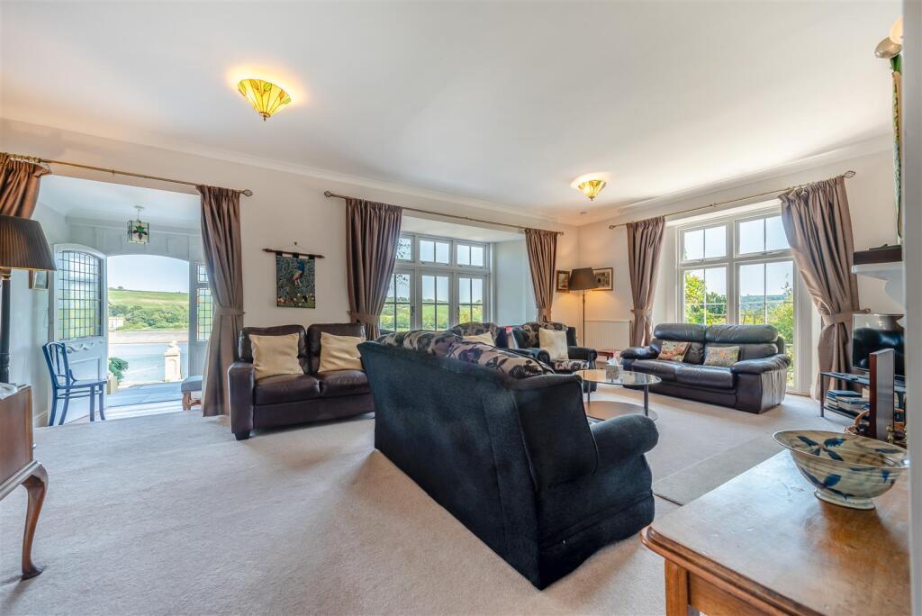 8555555-interior37.jpg