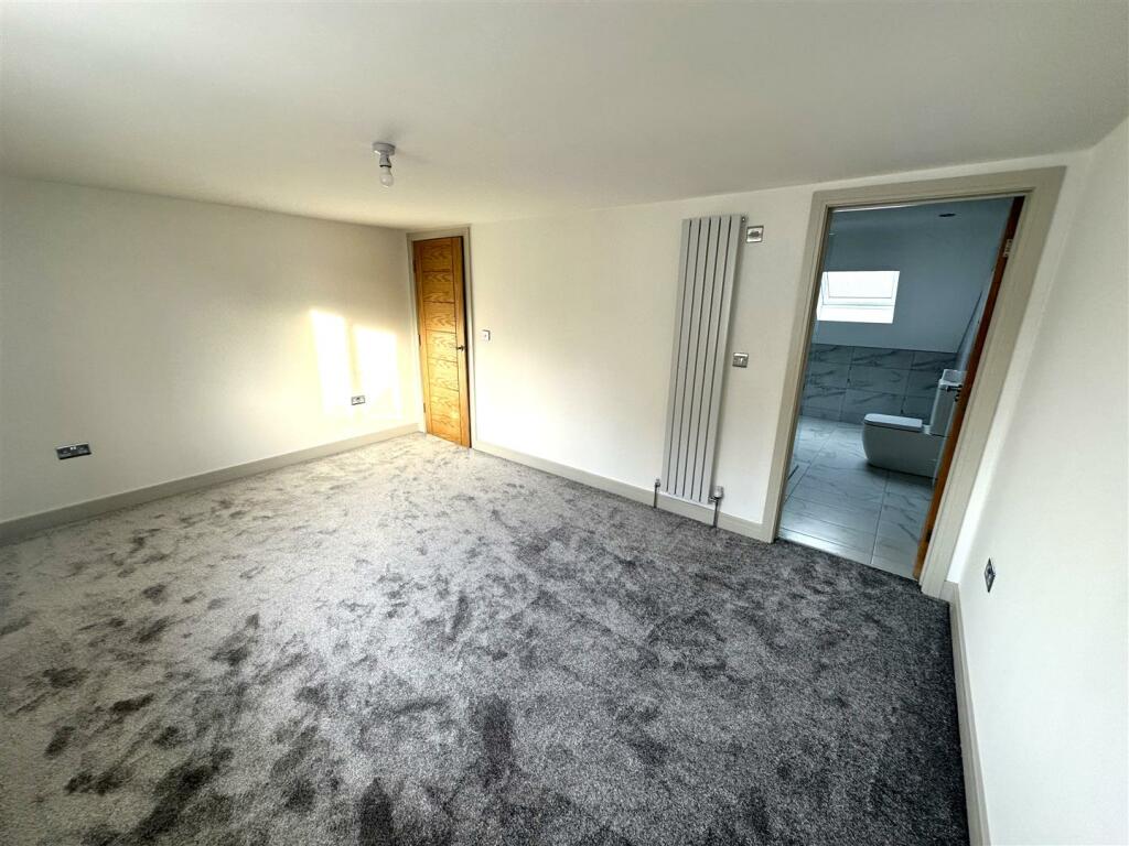 bed 1 1.jpg