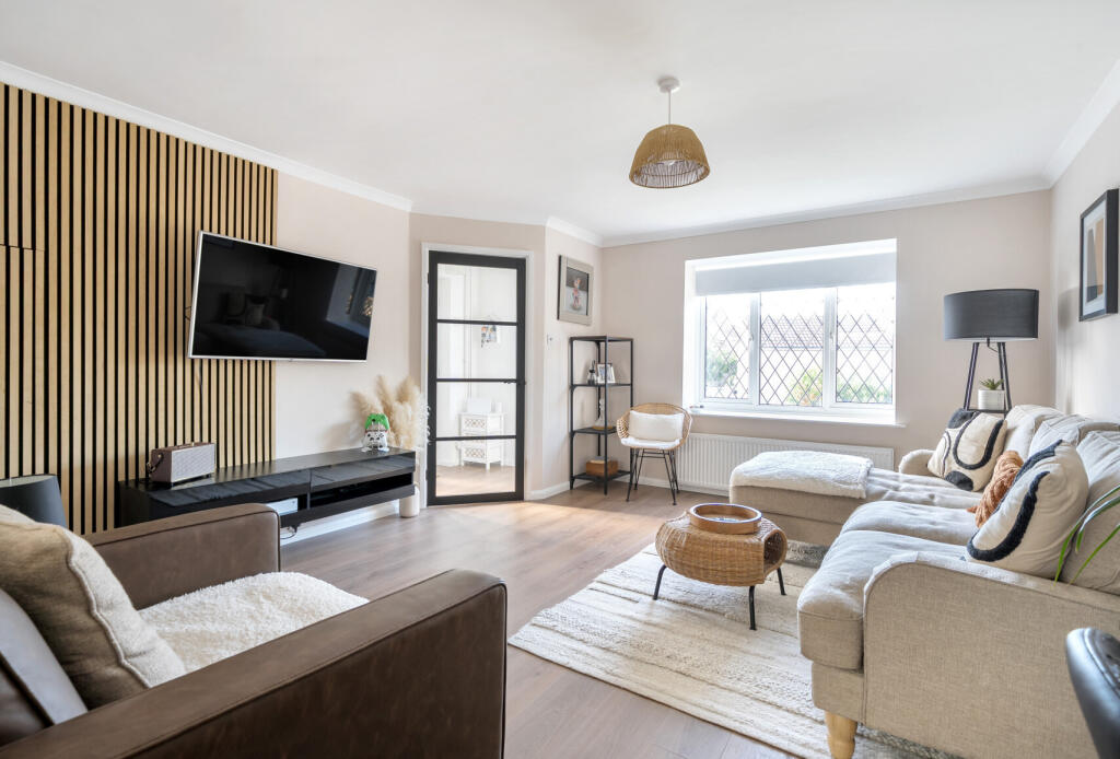 1313485-13-685999...