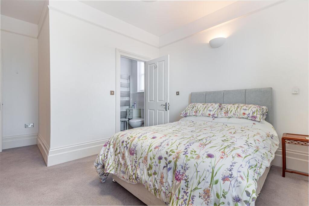 Bedroom-1-3.jpg