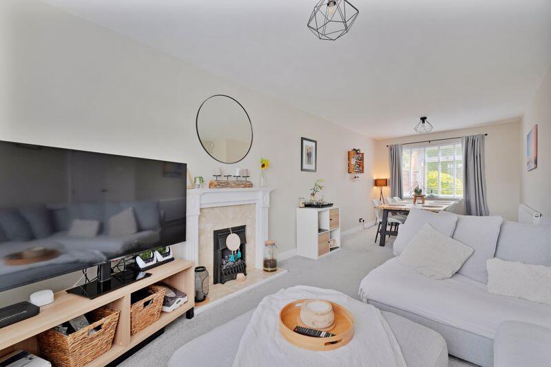 Open Plan Living / Dining 