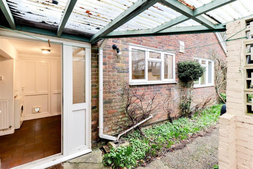 53. covered port.jpg