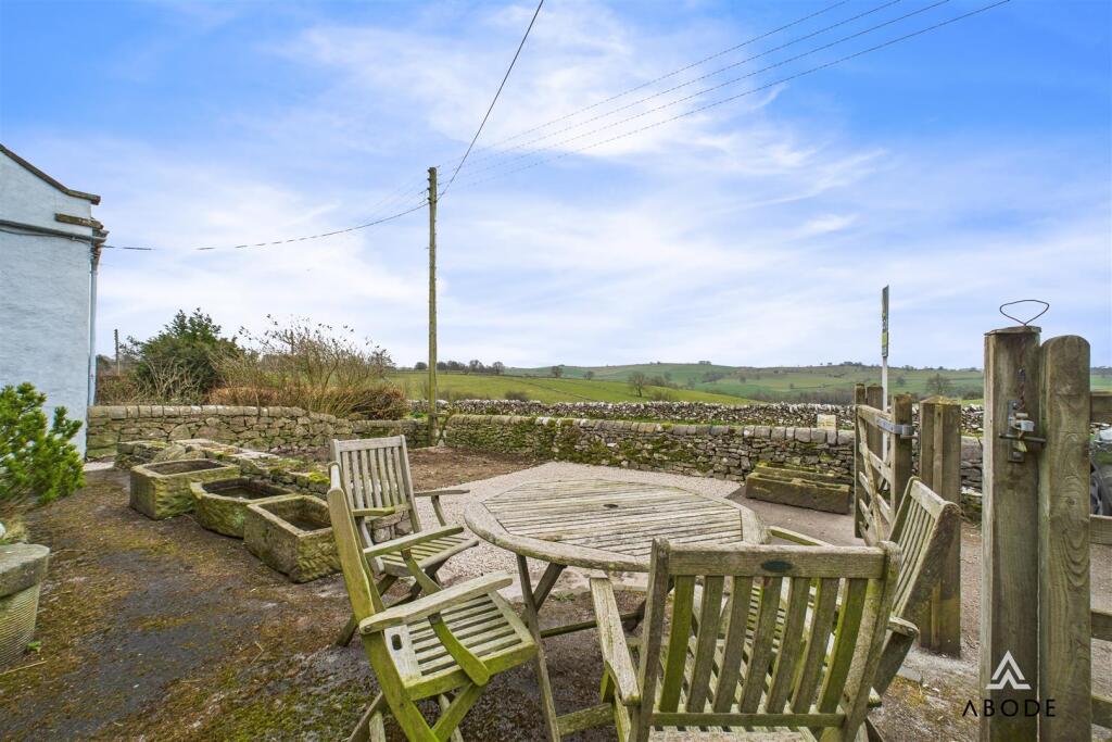 CAM03645G0-PR0171-STILL009.jpg