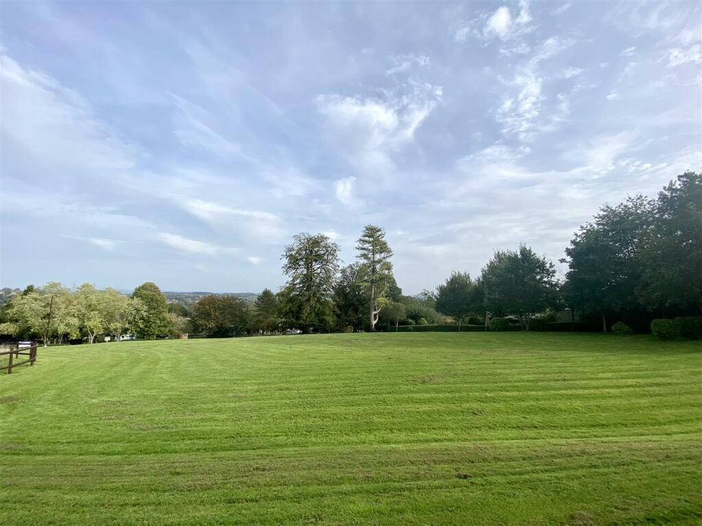 GARDENS &amp; GROUNDS