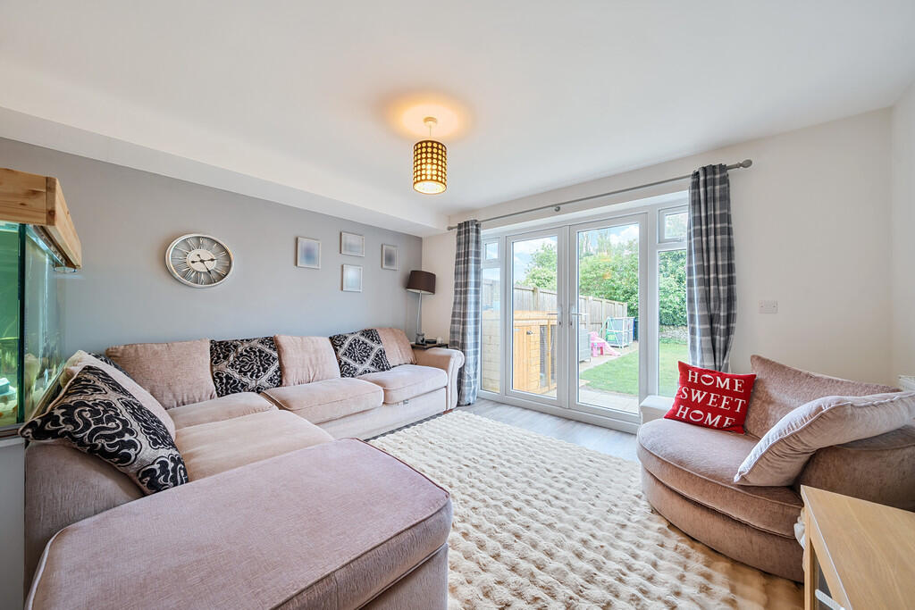 Living/Dining Roo...