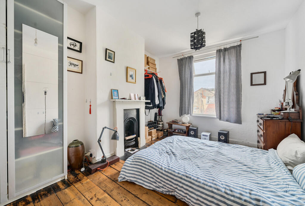 1328431-18-688093...