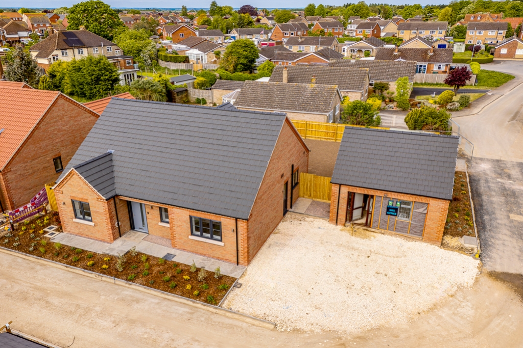 Plot 6, Maple Way (2)