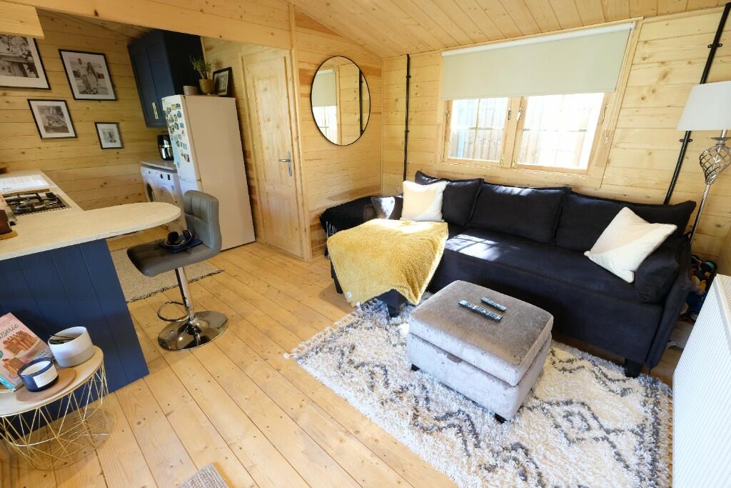 ANNEXE