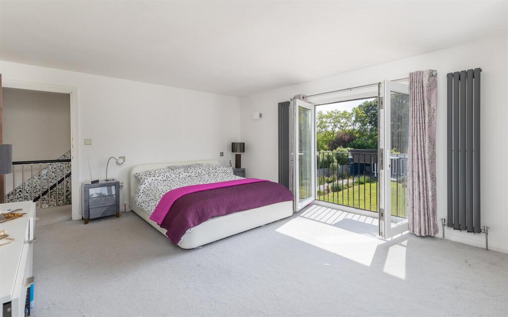 Main Bedroom