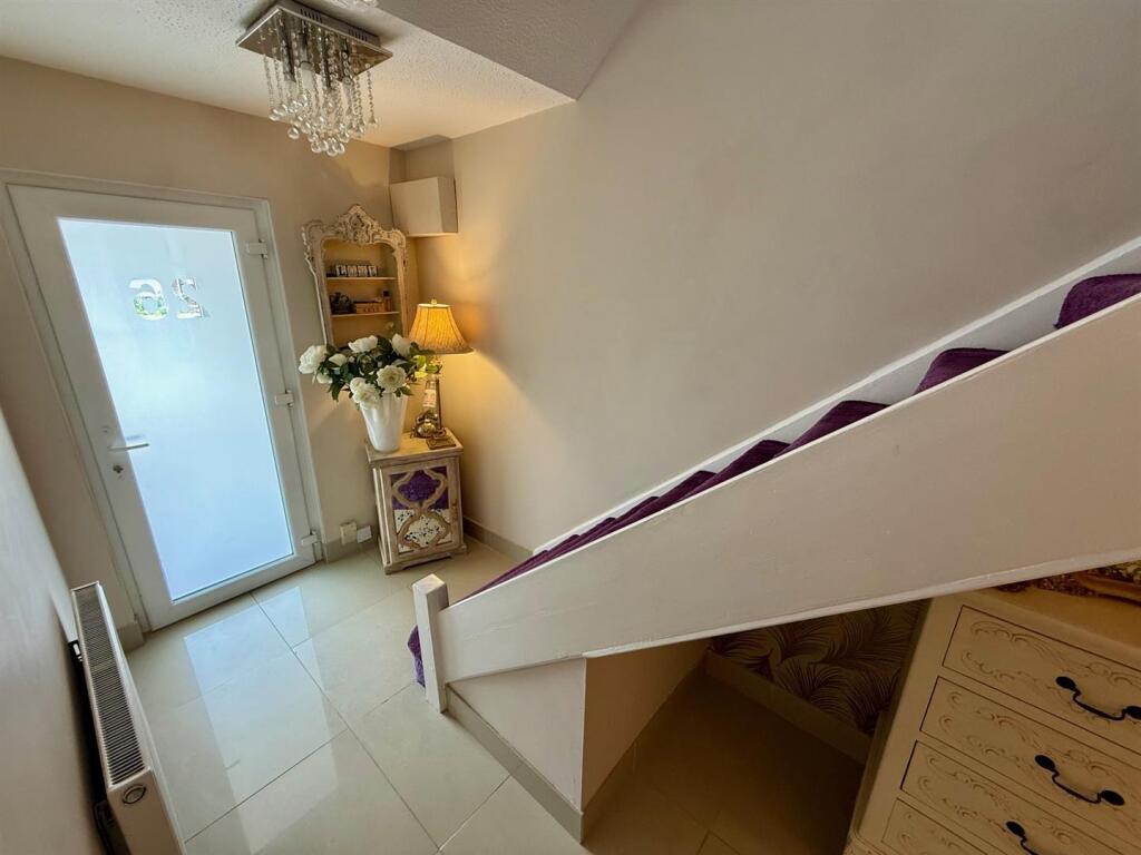 WR26 Hall.jpg