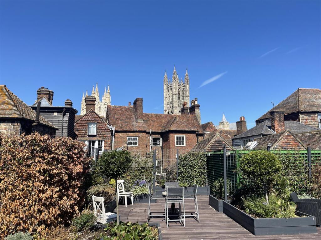 roof terrace 2.jpg