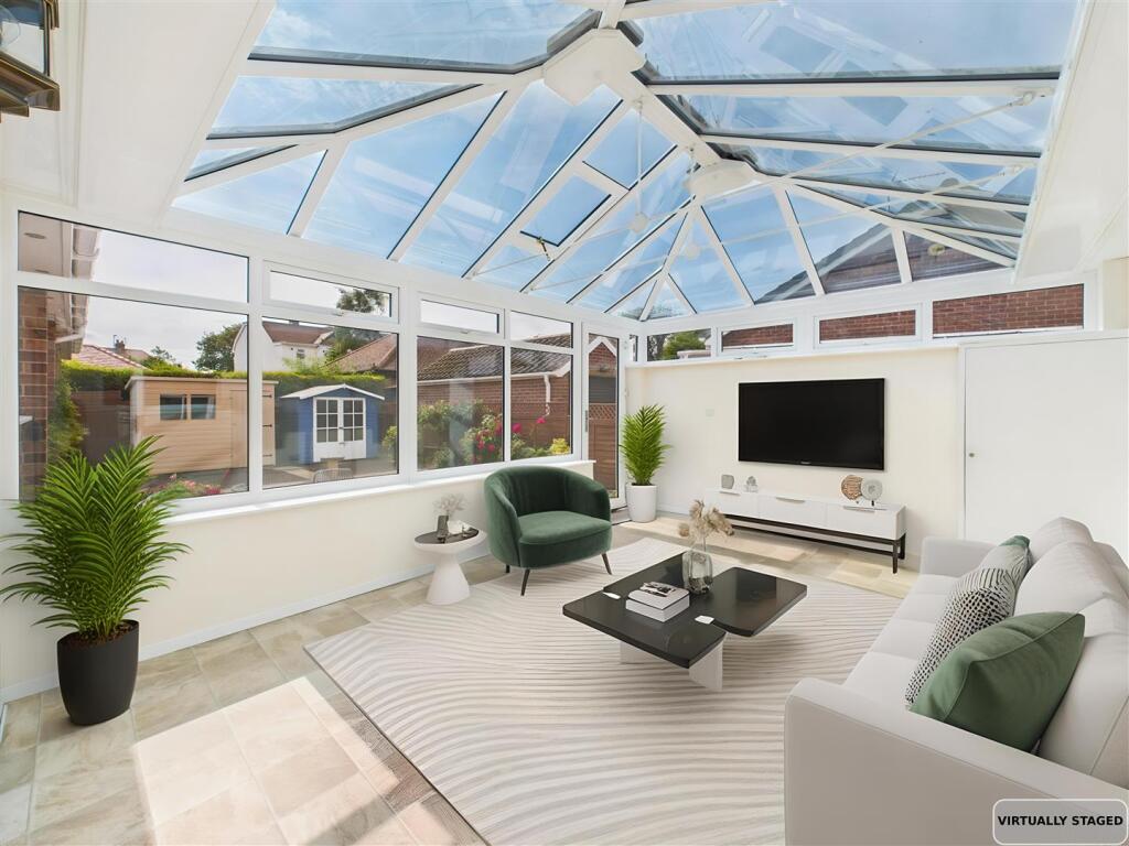 AI Staging - Sun Room