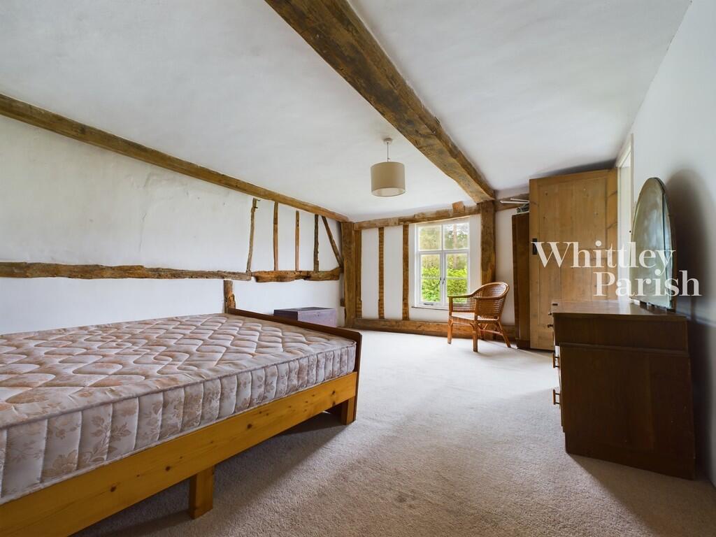 CAM01915G0-PR0384...