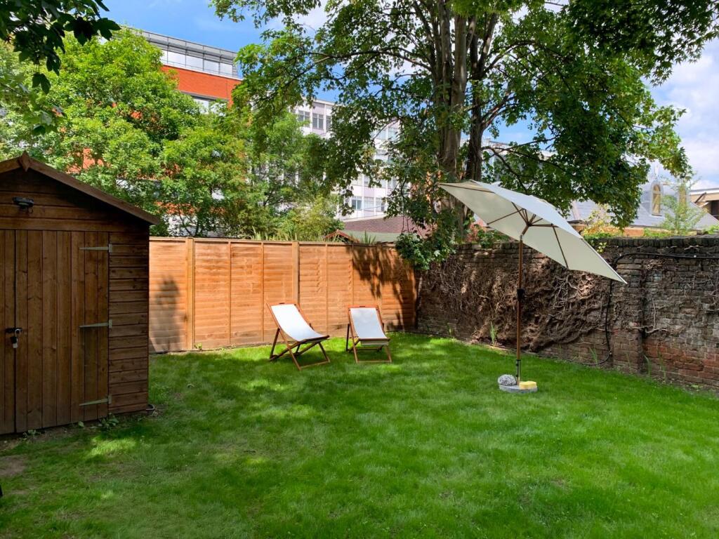 15B-Mattock Lane (1).jpg