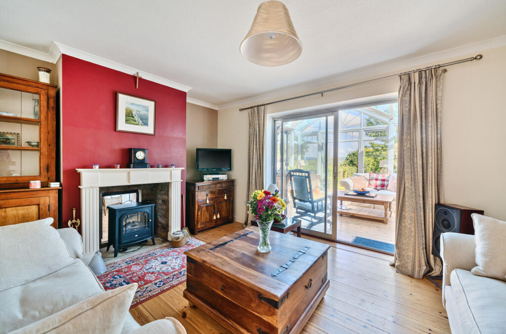 25-682382011ad25-...