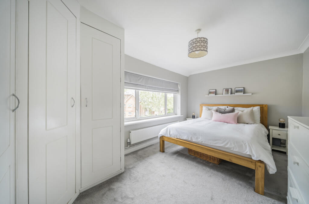 1310487-19-685aa7...