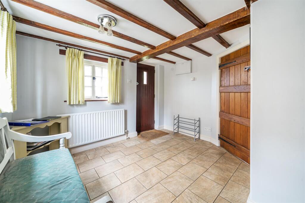 The White Cottage, 21 Wappenham Road, Abthorpe (14