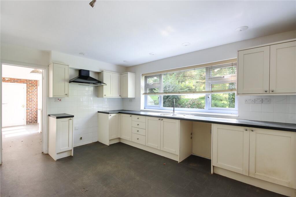 Kitchen/Breakfast Rm