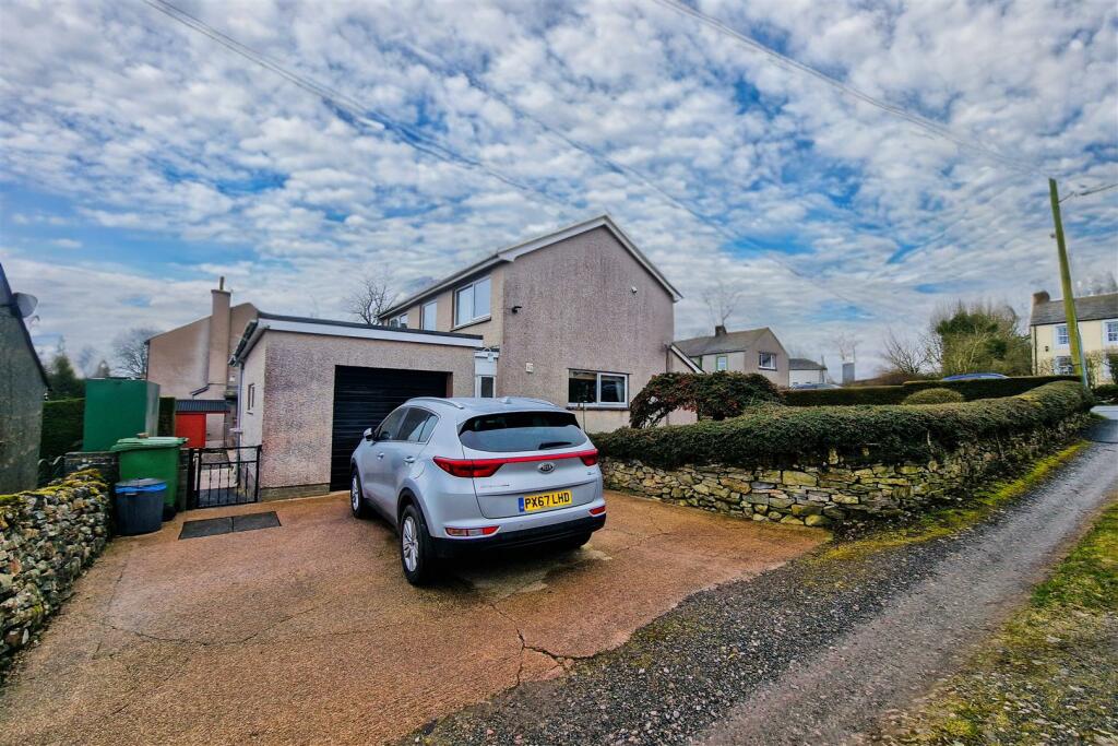 Driveway.jpg