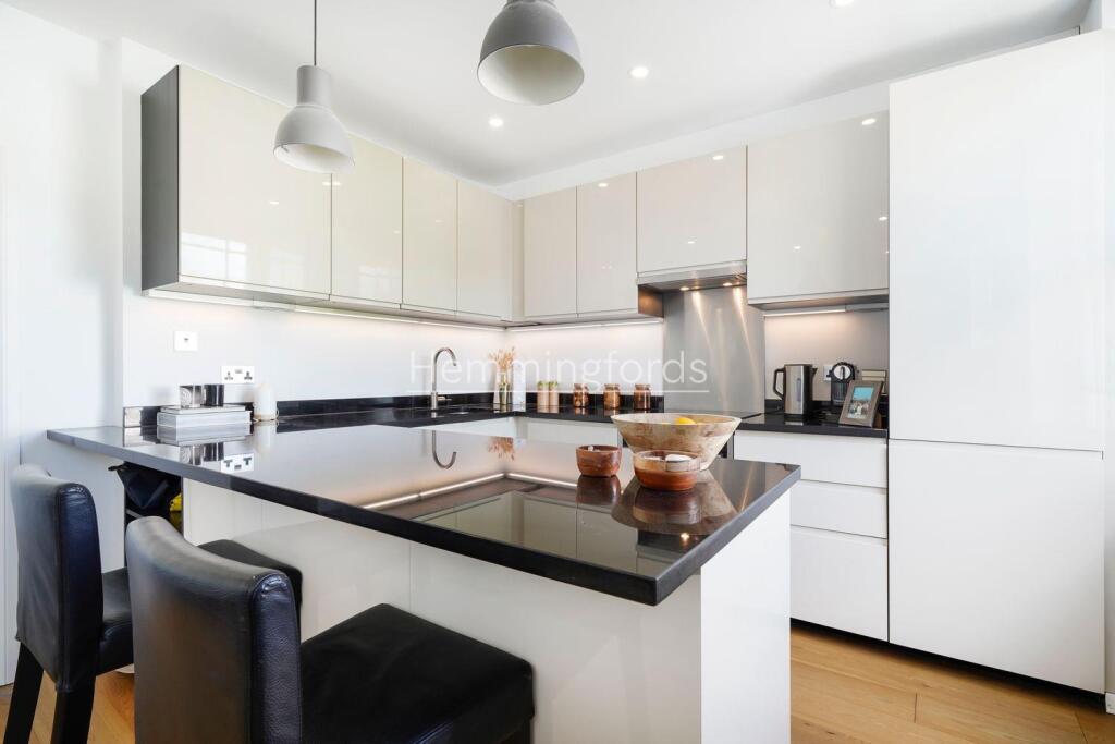Flat 2, 142 Regents Park Road - kNNjy2bOBsIy9g1Iip