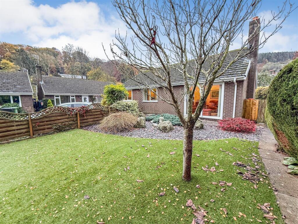 Front Gardens