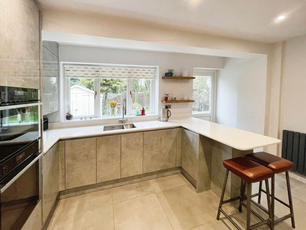 Kitchen/Breakfast Room