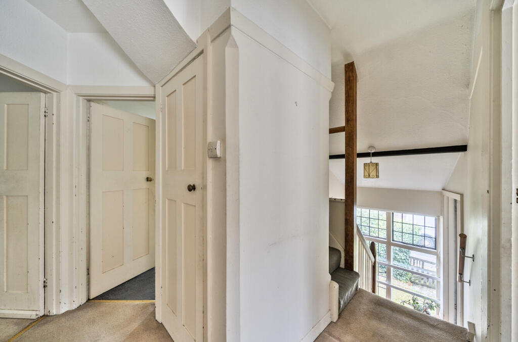 1347357-10-68b179...