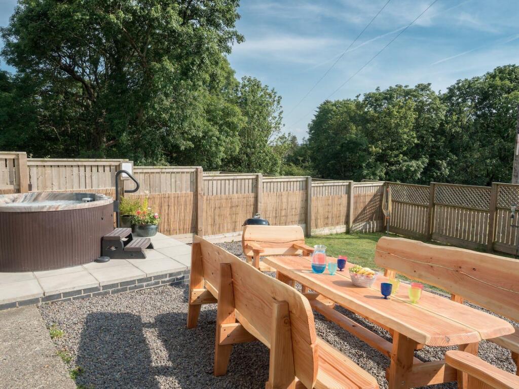 Elmtree Garden.jpg