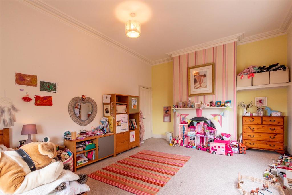 Bedroom 2 Aspect 2.jpg