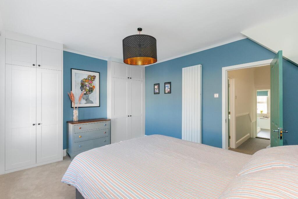 3B4RSV - Bedroom A.jpg