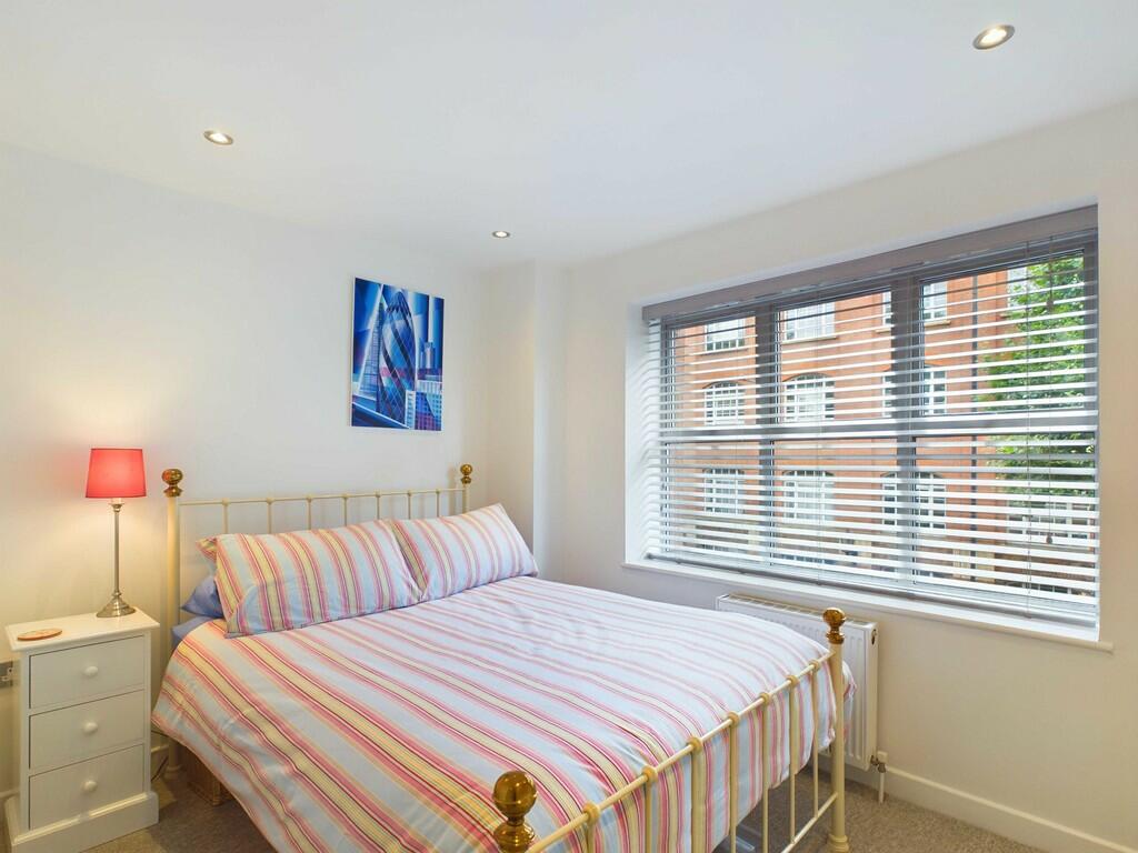 CAM03741G0-PR0027...