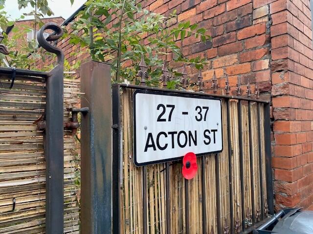 Sign T202511071120.jpg