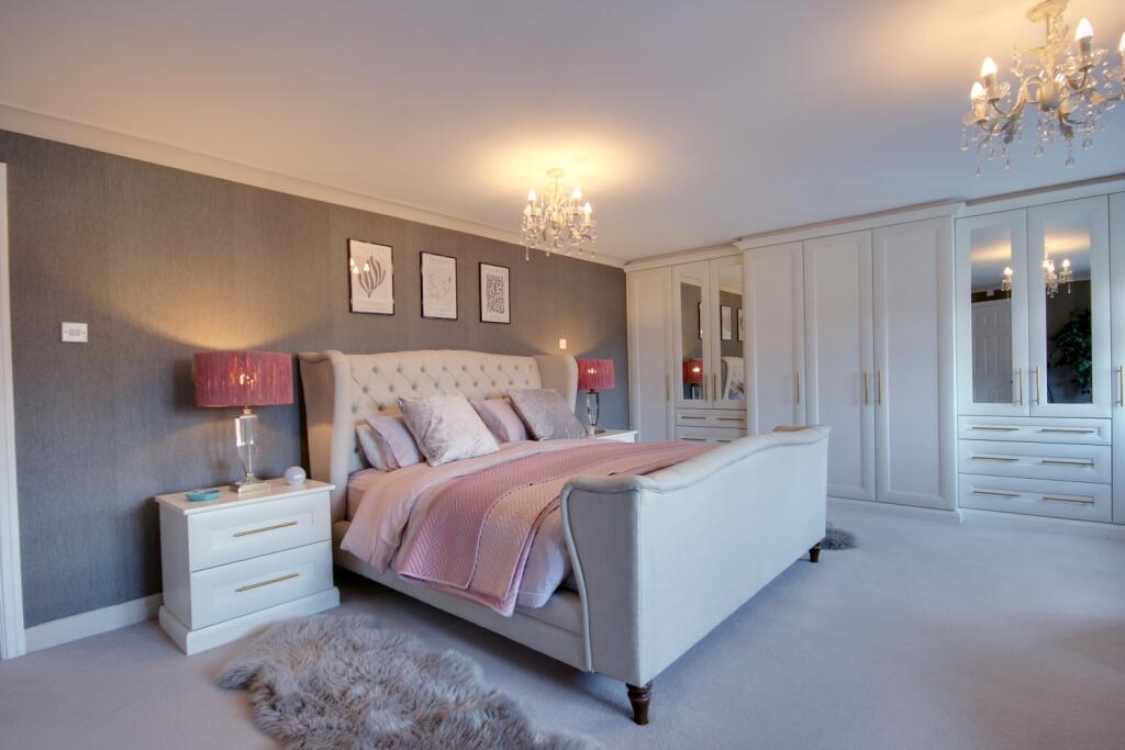 1 Master Bed 1B